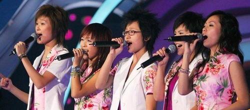 娱乐吃瓜酱女声唱的歌叫什么